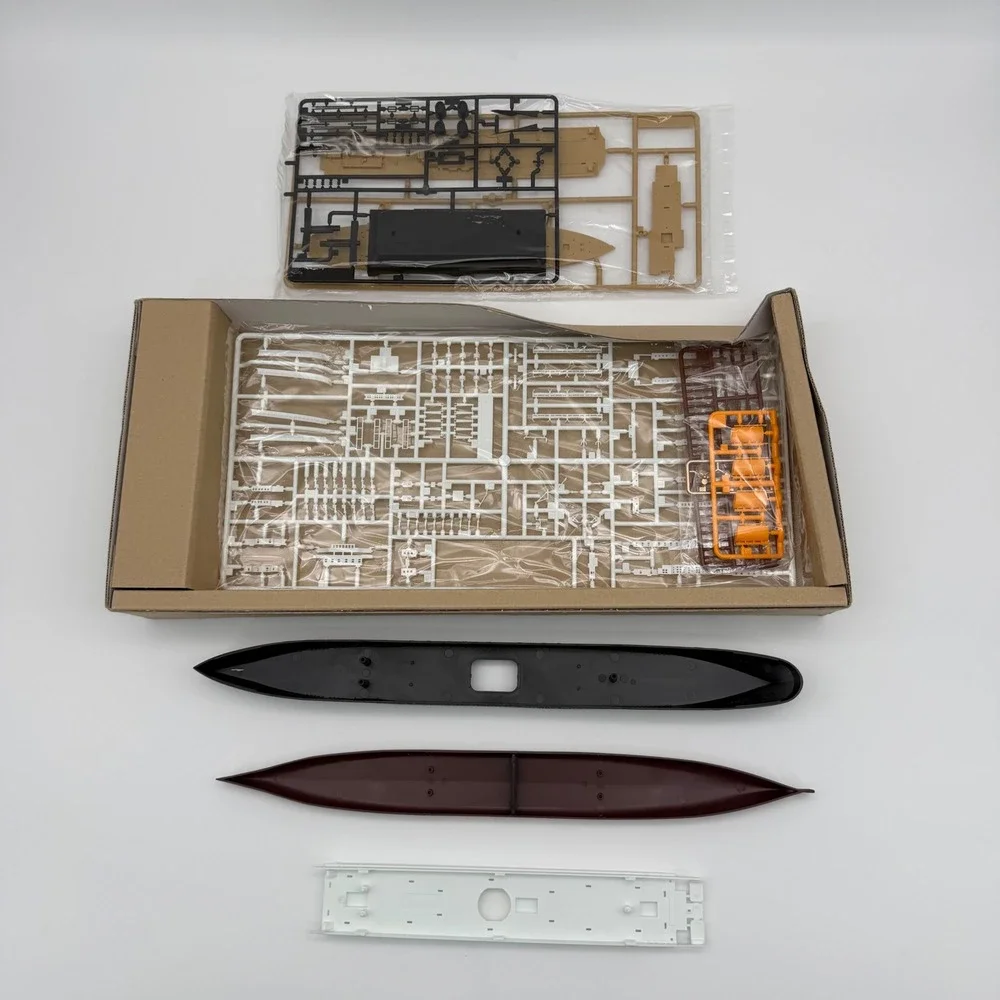 Academy R.M.S. Titanic Model Kit Centenary Anniversary 1/700 Scale 14214